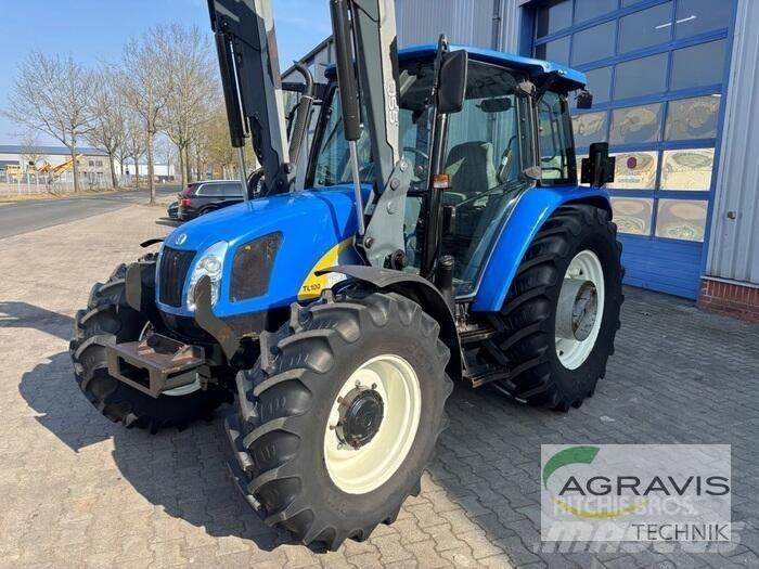 New Holland TLA 100 曳引機