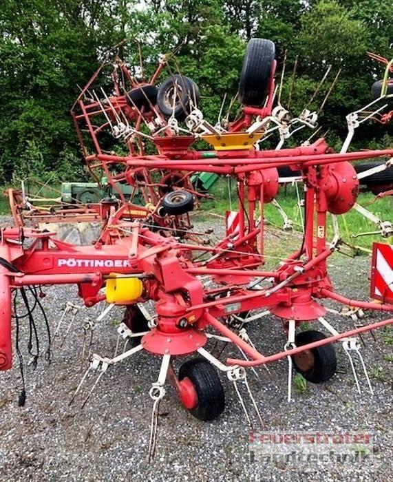 Pöttinger HIT 90 NZ 耙與翻草機