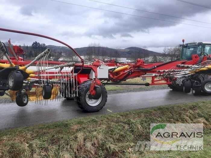 Pöttinger TOP 1252 C 耙與翻草機