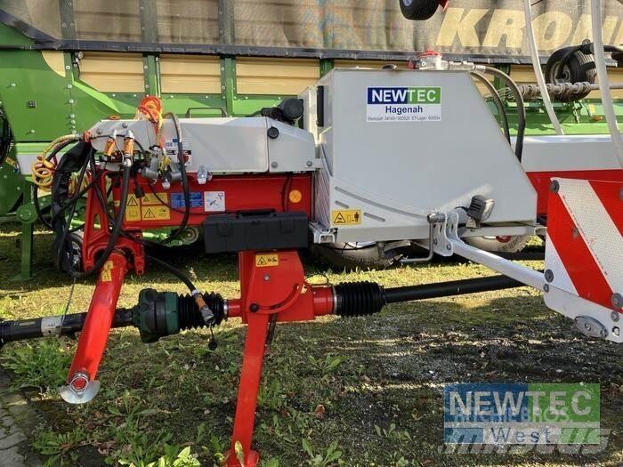 Pöttinger TOP 1403 C 耙與翻草機