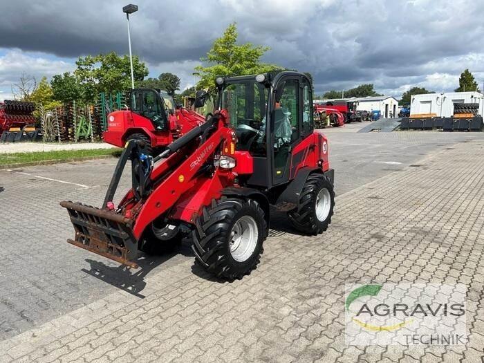 Schäffer 3650 農業用伸縮臂裝載機