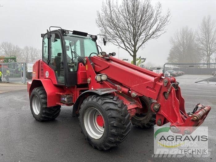 Schäffer 9530 T 農業用伸縮臂裝載機