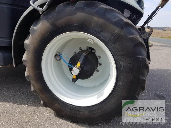 Steyr 6300 TERRUS CVT 曳引機
