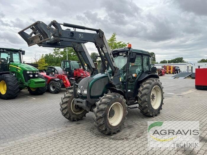 Valtra A 83 H 曳引機