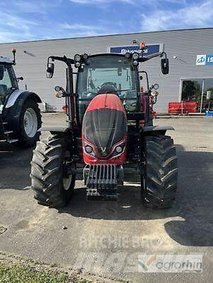 Valtra A105MH4 曳引機