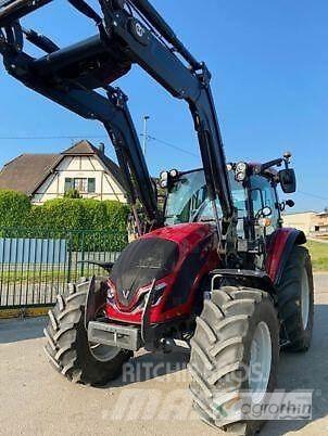 Valtra A115 H4 曳引機