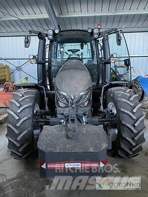 Valtra G125 曳引機