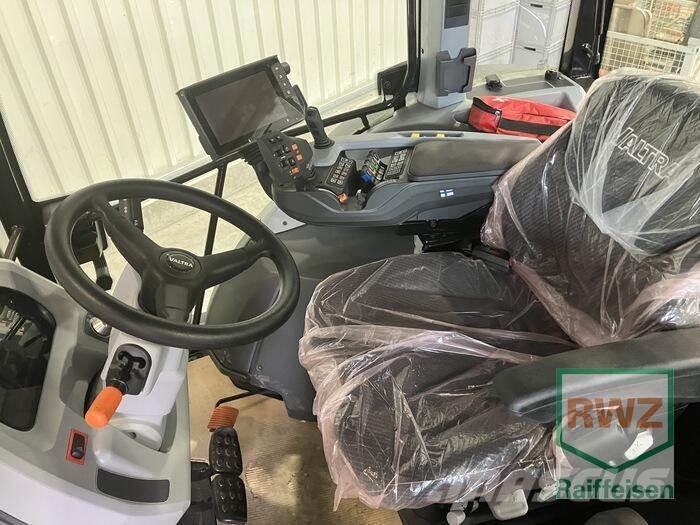 Valtra G125EV 曳引機