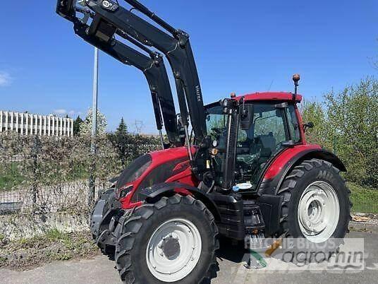 Valtra N135A 曳引機