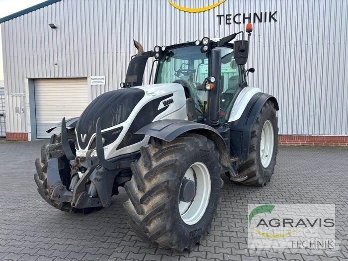 Valtra T 214 D 曳引機