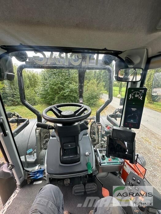 Valtra T 235 D 2A1 曳引機