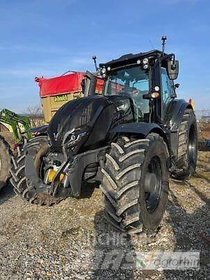Valtra T235 Diect 曳引機