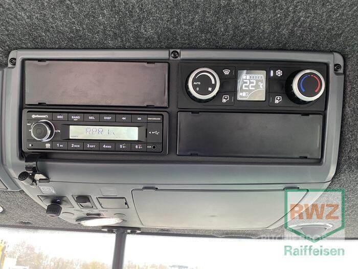 Valtra T235V 曳引機