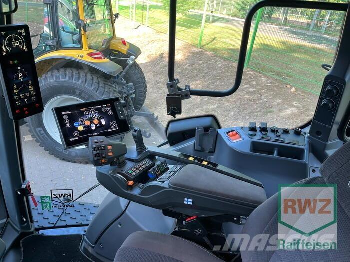 Valtra T255Versu 曳引機