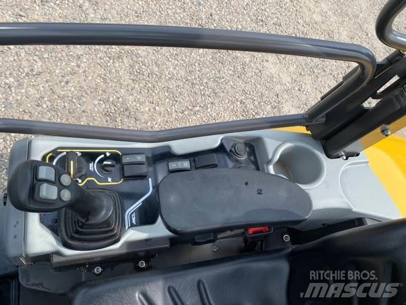 Ahlmann MCL 6 前端裝載機和挖掘機