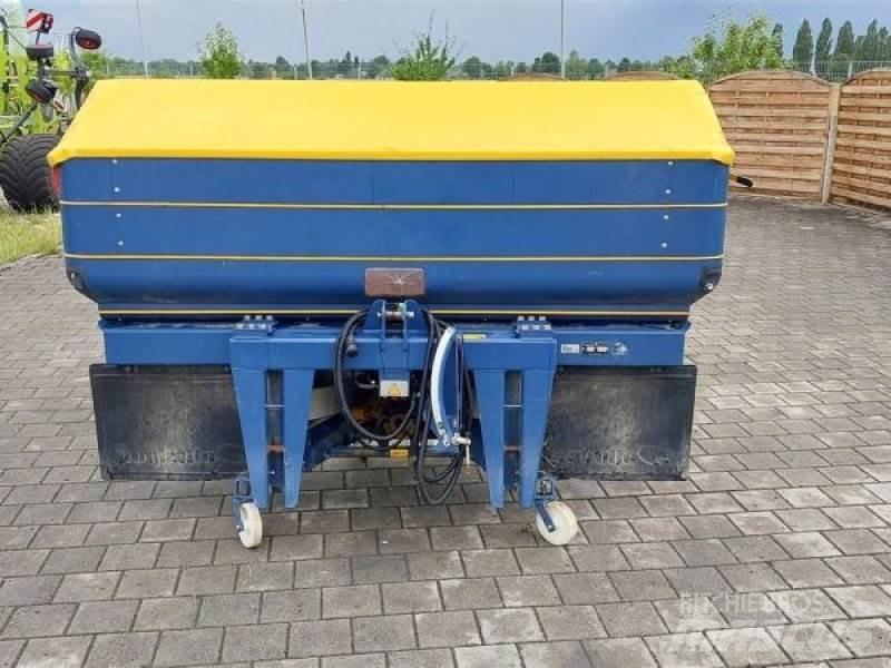 Bogballe M2W 肥料撒布機