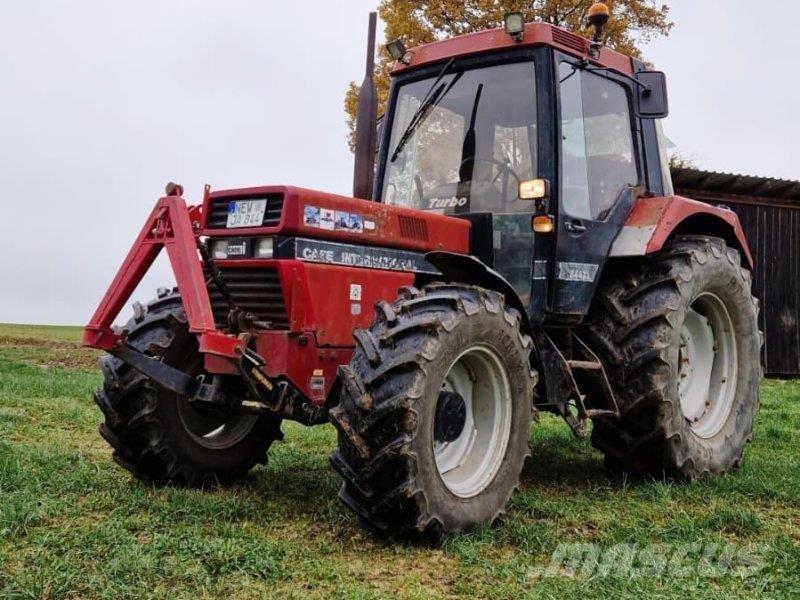 Case IH 844 XL 曳引機