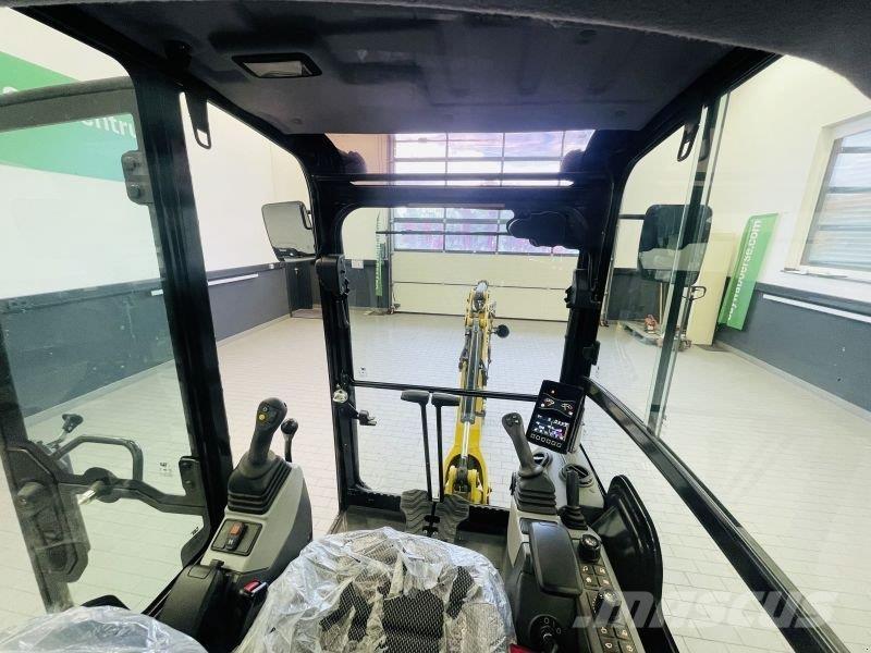 CAT 302CR-05A 旋轉式挖土機/掘鑿機/挖掘機