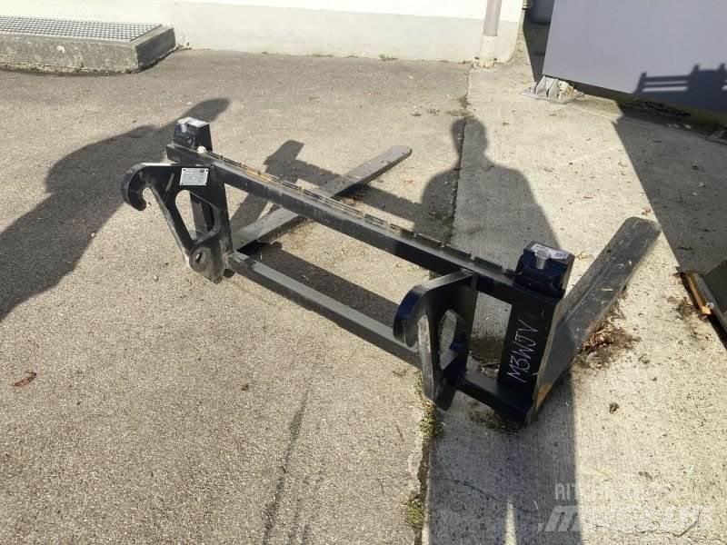 CAT 906-14 輪胎式裝載機