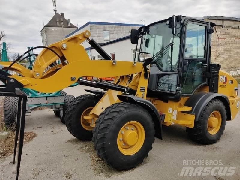 CAT 907 輪胎式裝載機