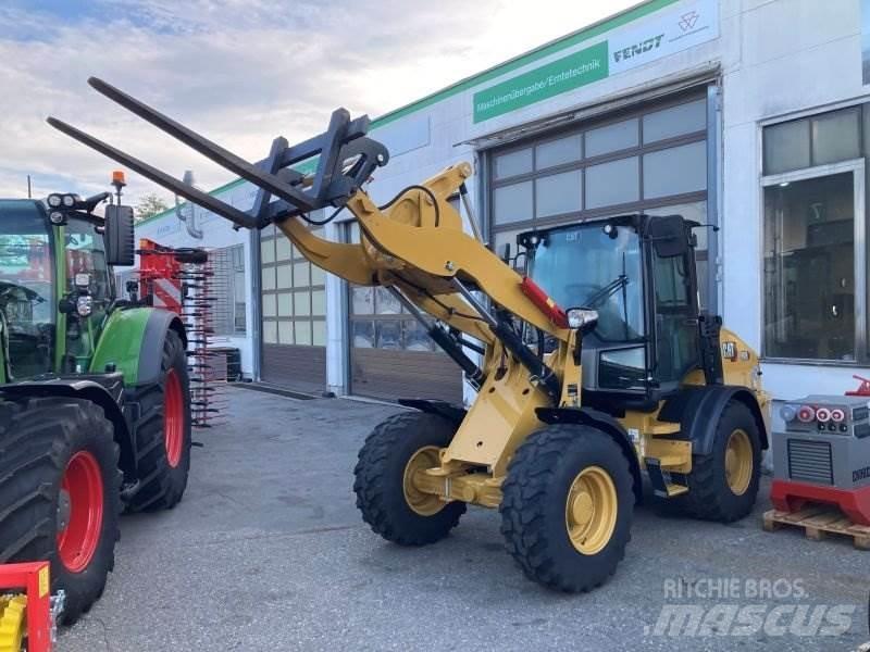 CAT 908 輪胎式裝載機