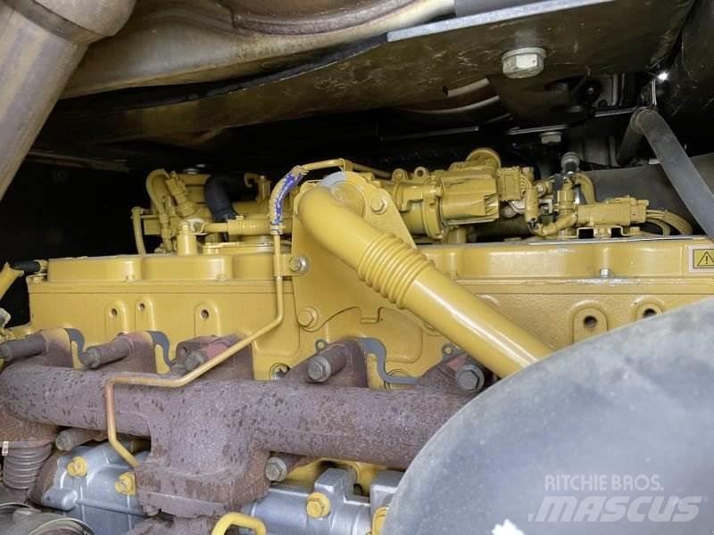 CAT 938M 輪胎式裝載機