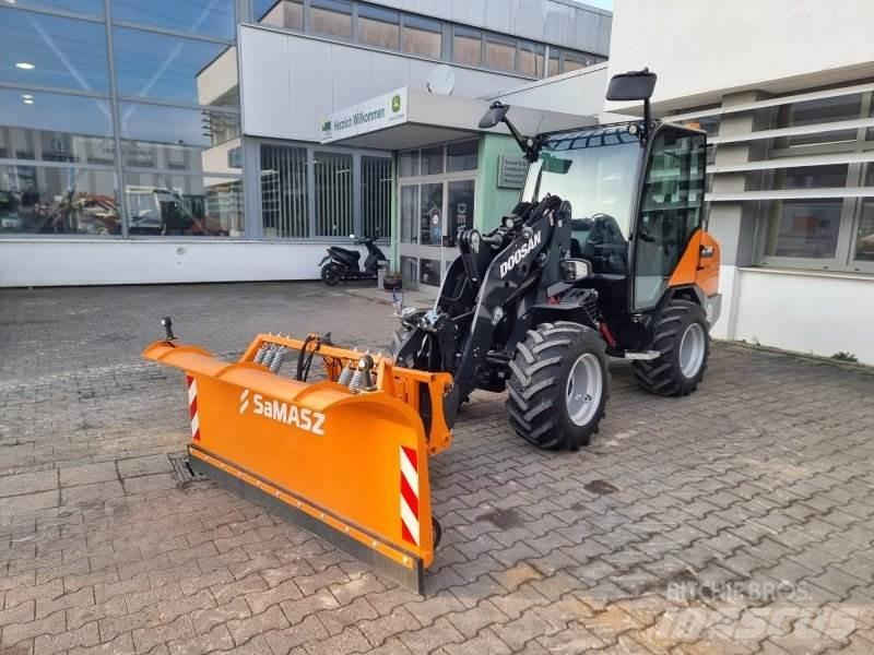Doosan DL60-7 輪胎式裝載機