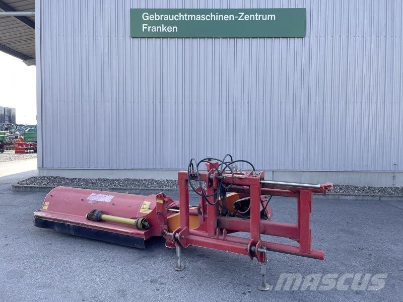 Dücker USM 21 牧草收穫機