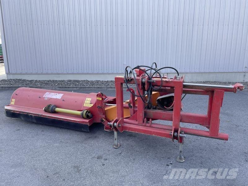 Dücker USM 21 牧草收穫機