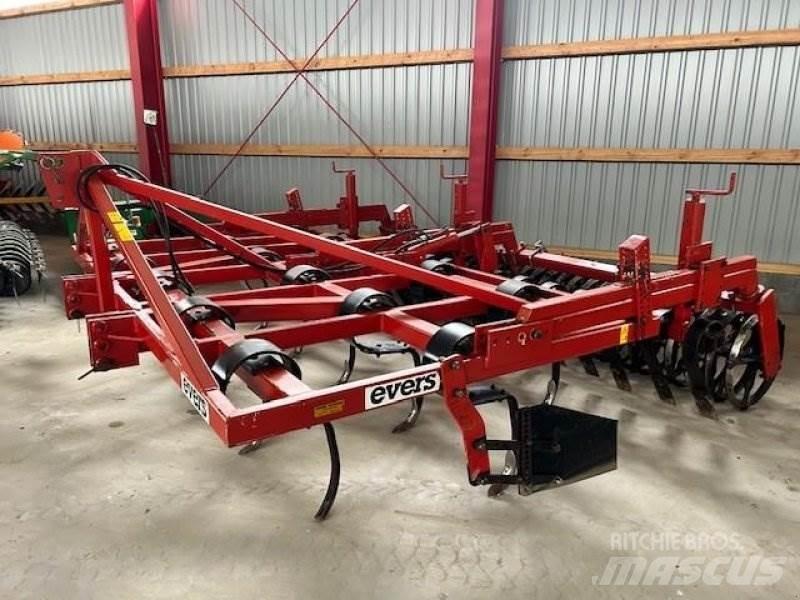 Evers Tarpan 中耕管理機