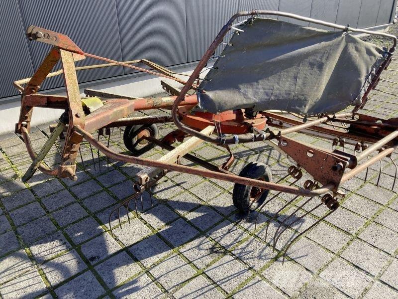 Fahr SCHWADER 堆草機