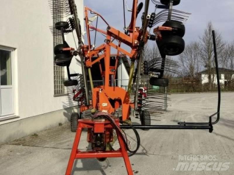 Fella TS 1602 堆草機