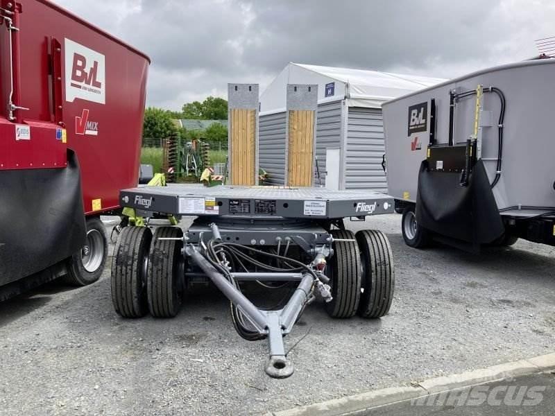 Fliegl DTL 300 低架裝載車
