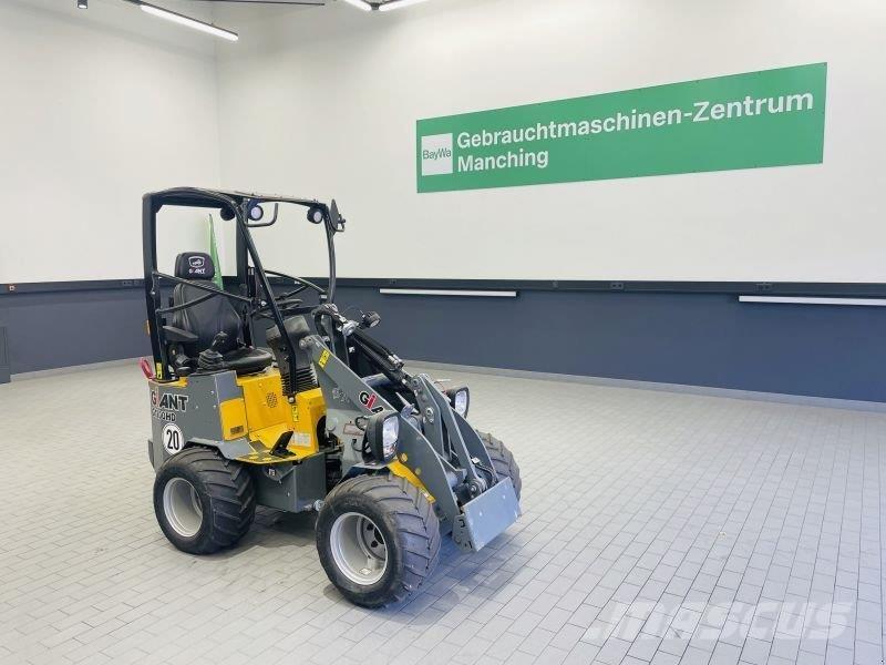 GiANT G1200 HD 滑移轉向裝載機