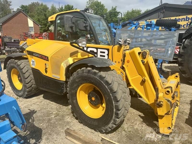 JCB 542-70 伸縮臂操作車