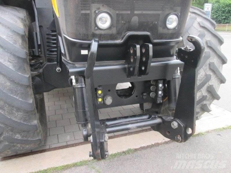 JCB 8330 曳引機