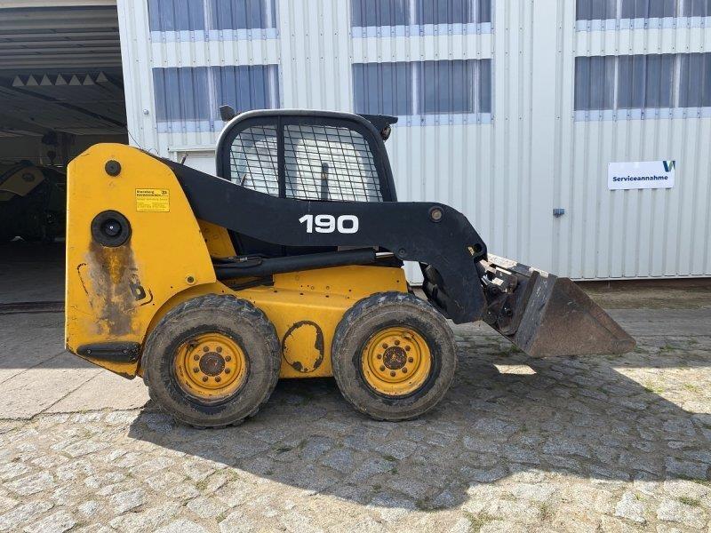 JCB Robot 190 滑移轉向裝載機
