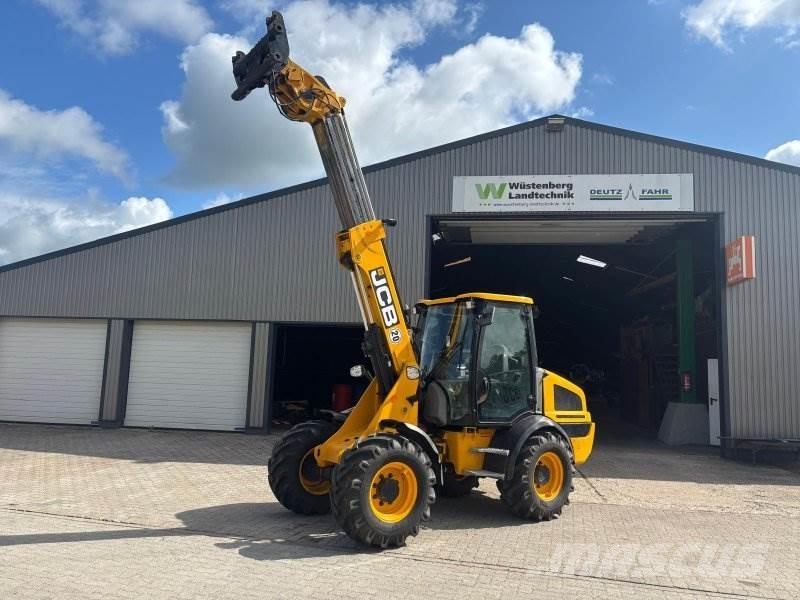 JCB TM 220 輪胎式裝載機