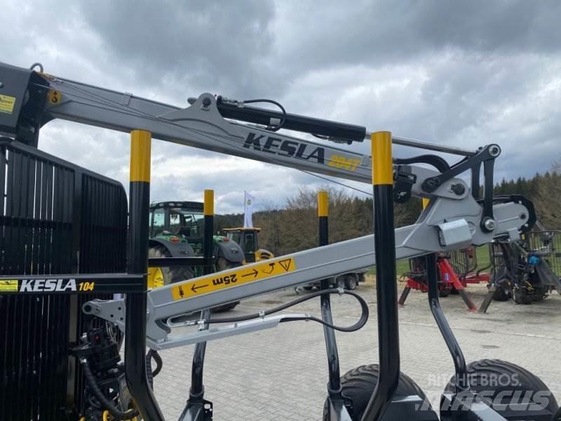 Kesla 104 + 204T 伐木歸堆機