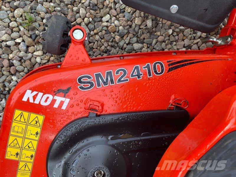 Kioti CS2520H 小型曳引機