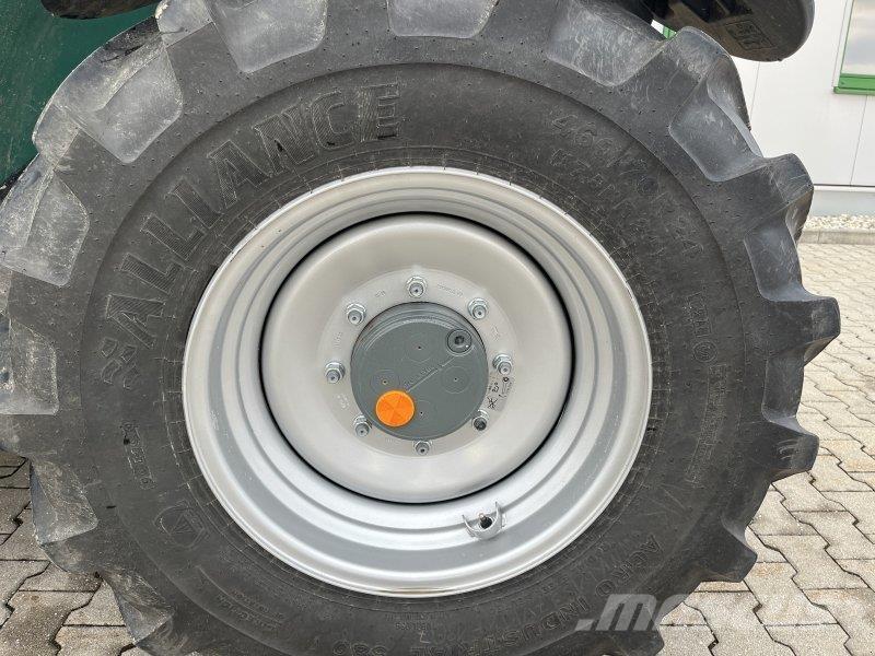 Kramer KT 407 伸縮臂操作車