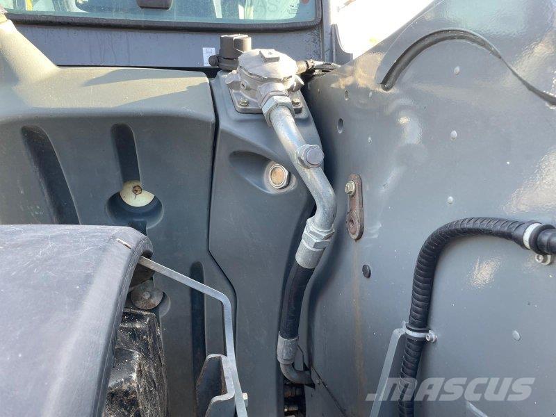 Kramer KT 557 伸縮臂操作車