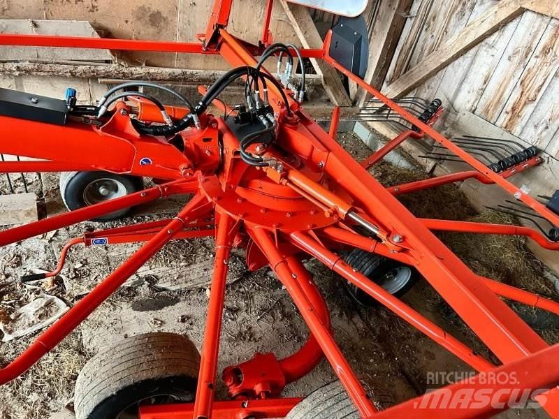 Kuhn GA 9032 堆草機