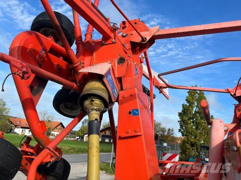 Kuhn GA7302DL 堆草機