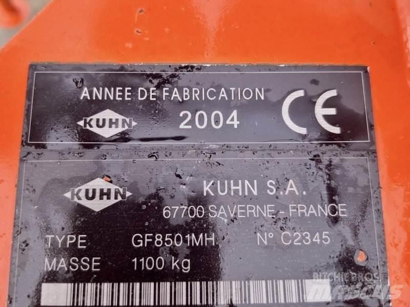 Kuhn GF 8501 耙與翻草機