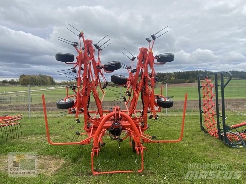 Kuhn GF 8700 耙與翻草機