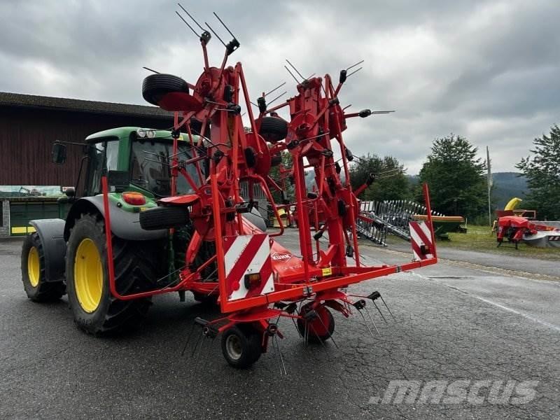 Kuhn GF 8702 耙與翻草機