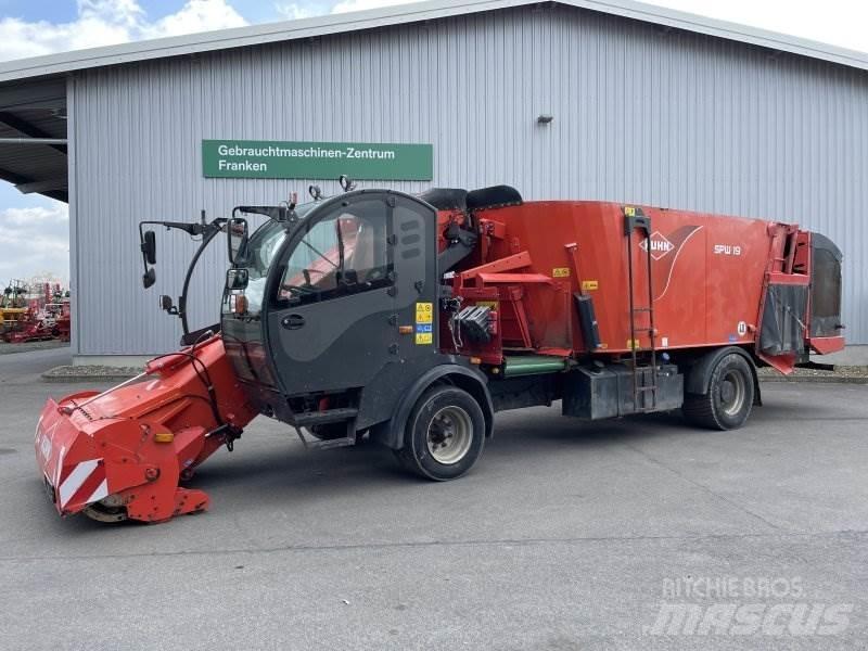 Kuhn SPW 19 混合餵料機