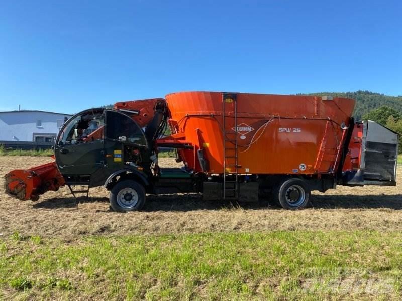 Kuhn SPW 25 混合餵料機