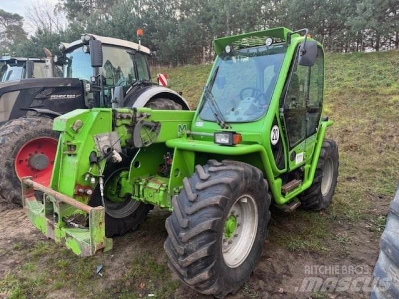 Merlo P 37.10 伸縮臂操作車